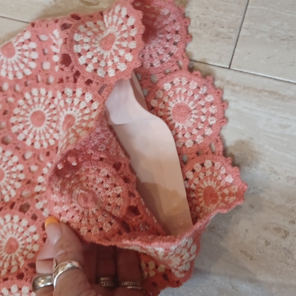 Unique Tory Burch Salmon Colored Crochet Cotton Knit Bermuda Shorts - Picture 7 of 10